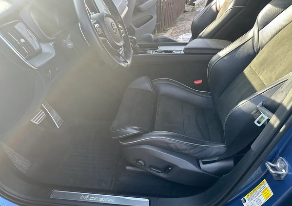 Volvo XC 60 cena 130000 przebieg: 84800, rok produkcji 2019 z Karpacz małe 232
